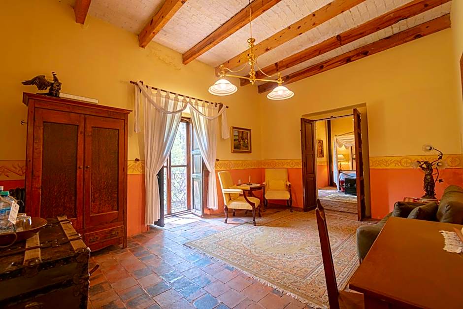 Hacienda Sepulveda Hotel & Spa