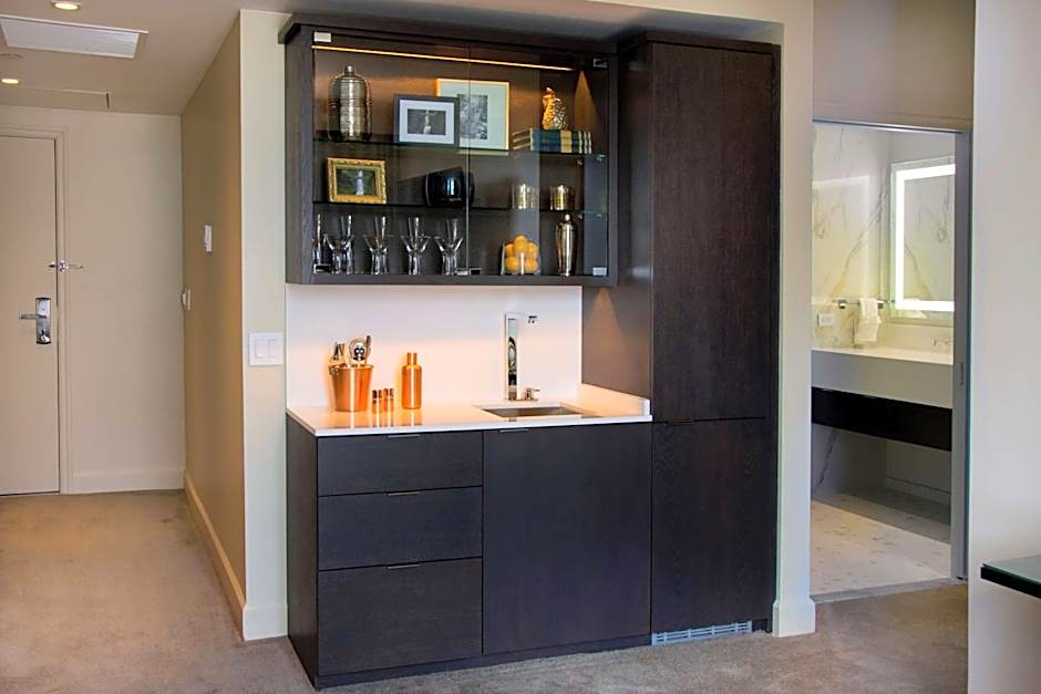 The Benson Portland, Curio Collection by Hilton