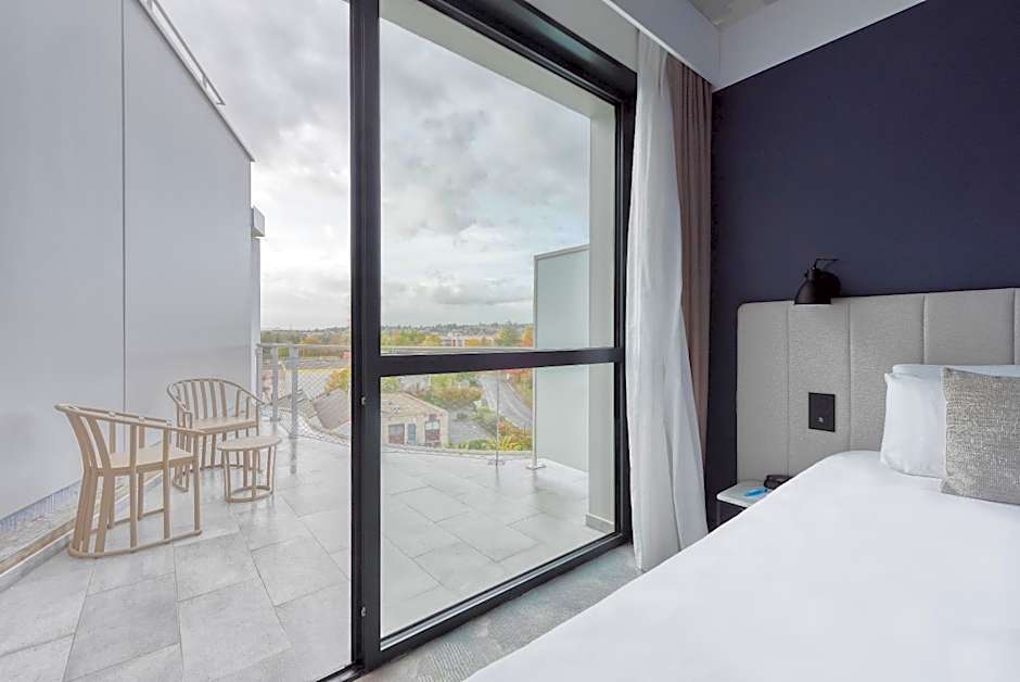 KYRIAD LYON OUEST Limonest