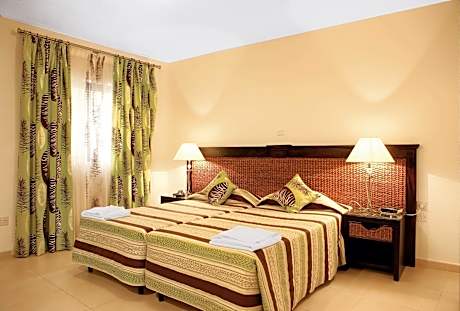 LABRANDA Rocca Nettuno Suites