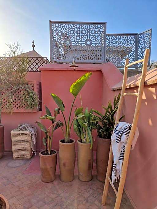 RIAD SAMAH