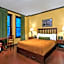Hotel Apache