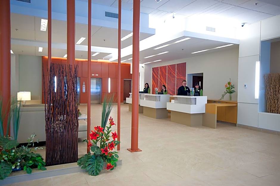 The Holman Grand Hotel