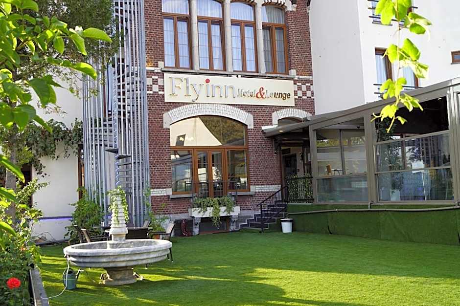 Fly inn Hotel Lounge