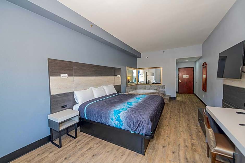 Jamestown inn & Suites