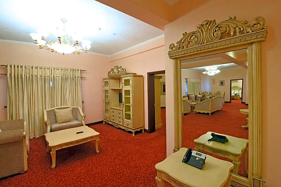 Imperial Royale Hotel