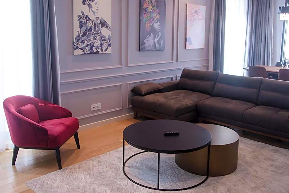 H41 Luxury Suites