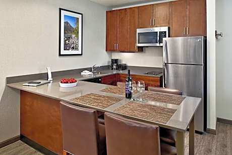 One-Bedroom King Suite with Sofa Bed and Roll-in Shower - Mobility and Hearing Accessible