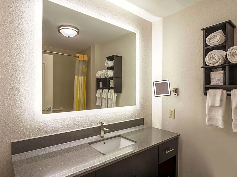 La Quinta Inn & Suites by Wyndham Prattville