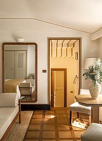 Junior Suite with Village View