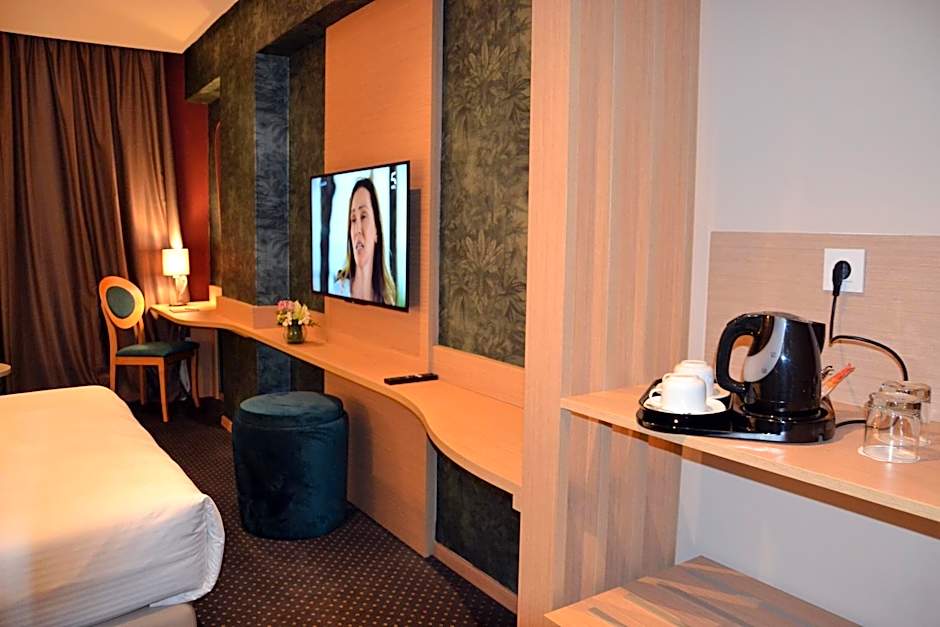Flower Town Hotel & Spa