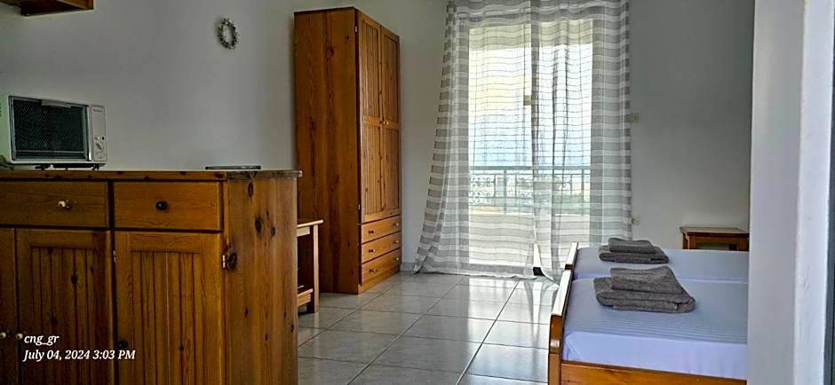 Ero Aegina Hospitality