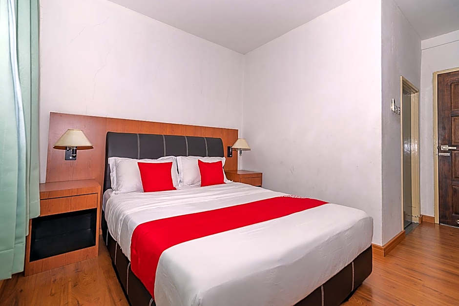 OYO 90036 Eagle Wood Garden