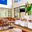 Fiesta Inn Colima