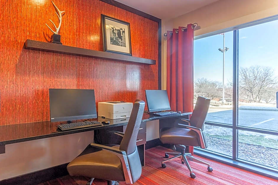 Hampton Inn By Hilton Madison East Towne Mall Area