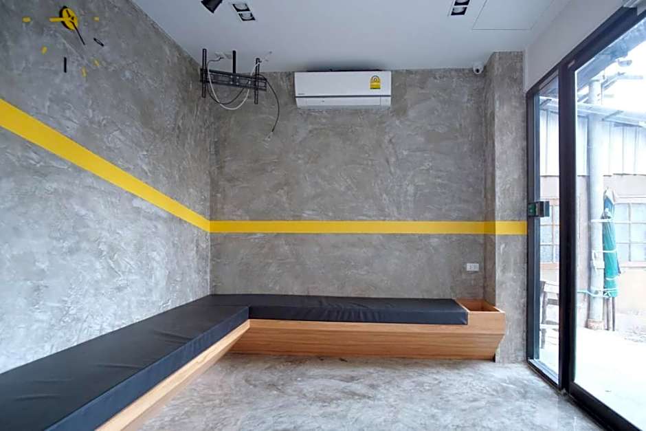 Ratch66 Huai Khwang MRT