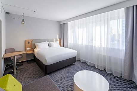 Standard Queen Room - Disability Access