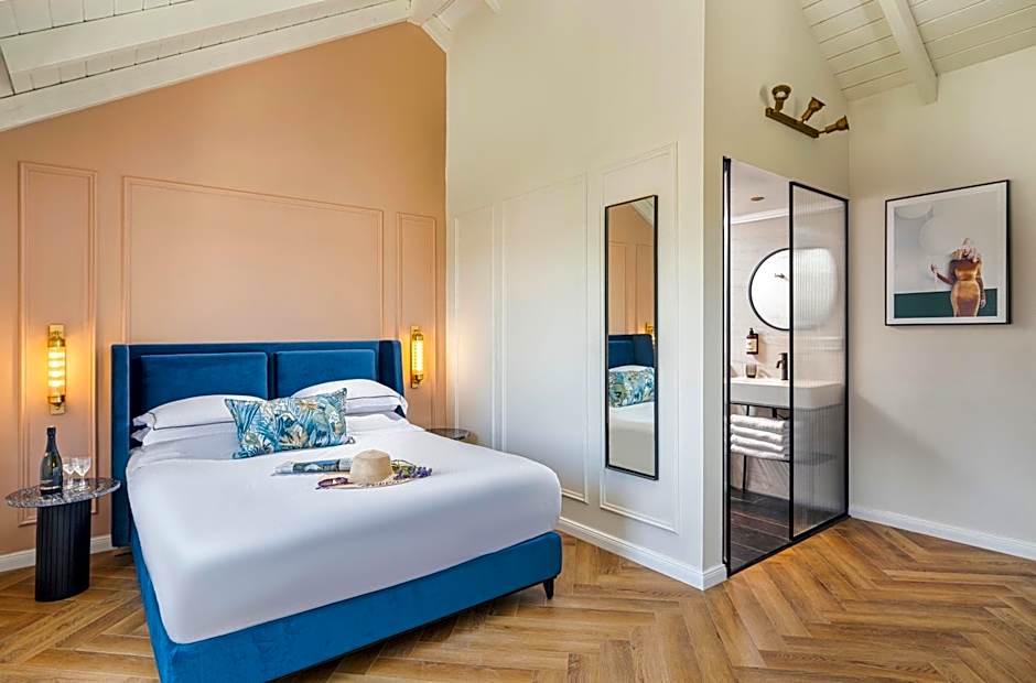 Villa Albi - Machne Yehuda Hotel
