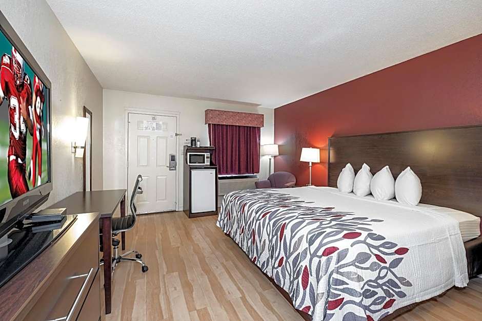 Red Roof Inn & Suites Rome