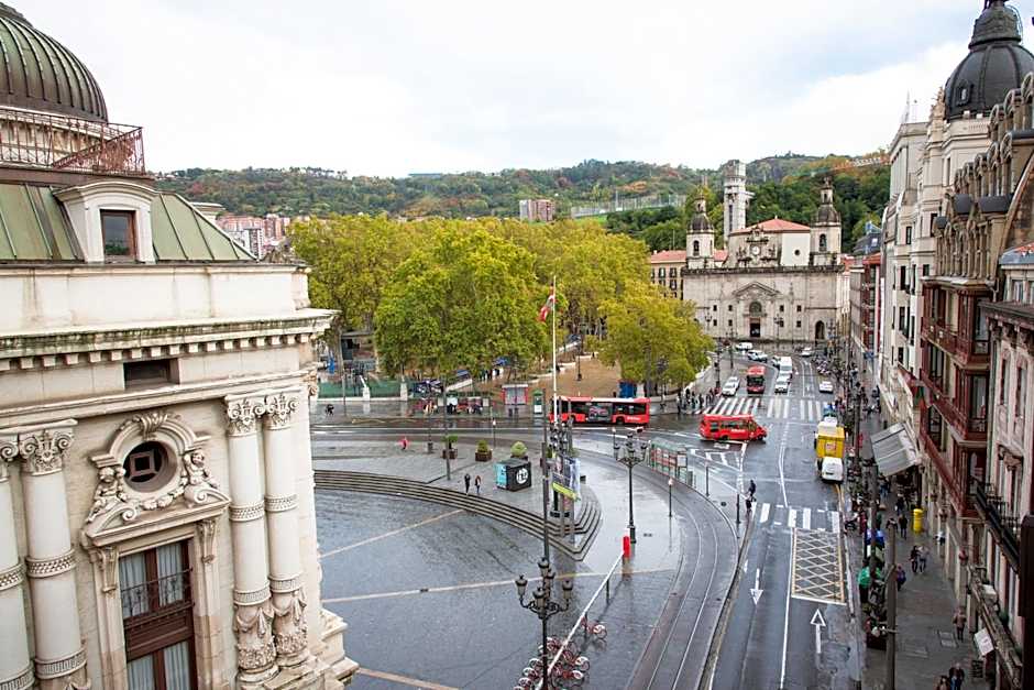 Petit Palace Arana Bilbao