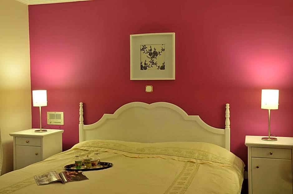 Photo 1 of 4 of 1 Double Bed or 2 Beds