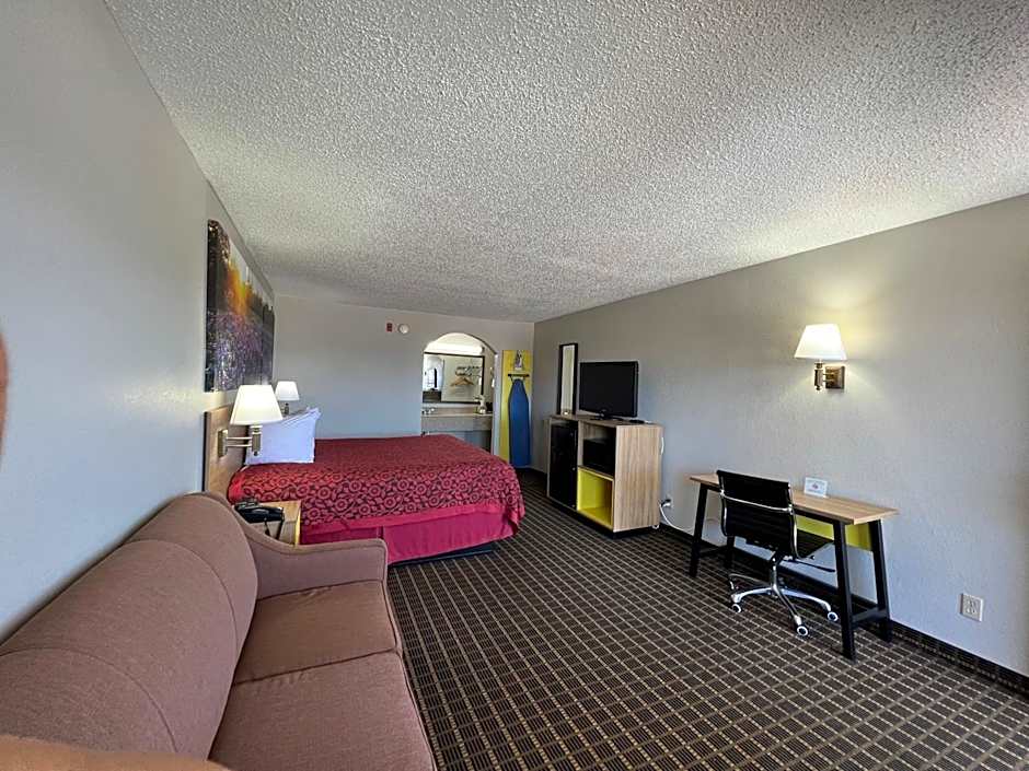 Days Inn by Wyndham San Antonio Interstate Hwy 35 North
