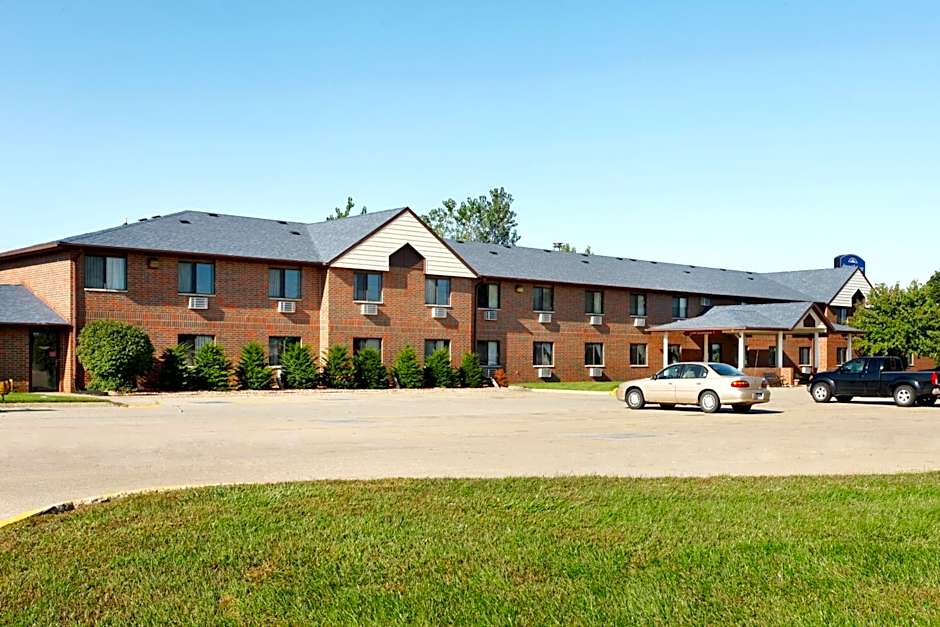 Howard Johnson by Wyndham Waterloo/Cedar Falls