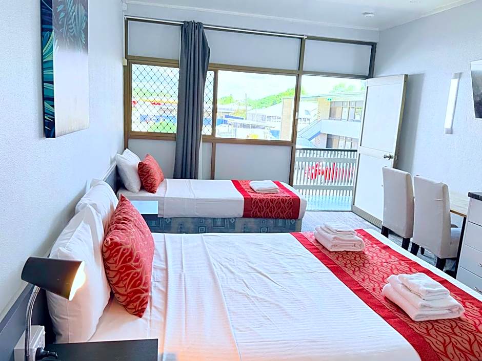 Tropical Gateway Motor Inn