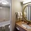 Clarion Pointe Indianapolis Northeast