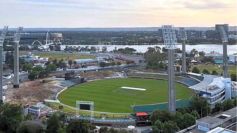 Cozy City Apartment with Stunning Views and Ameni