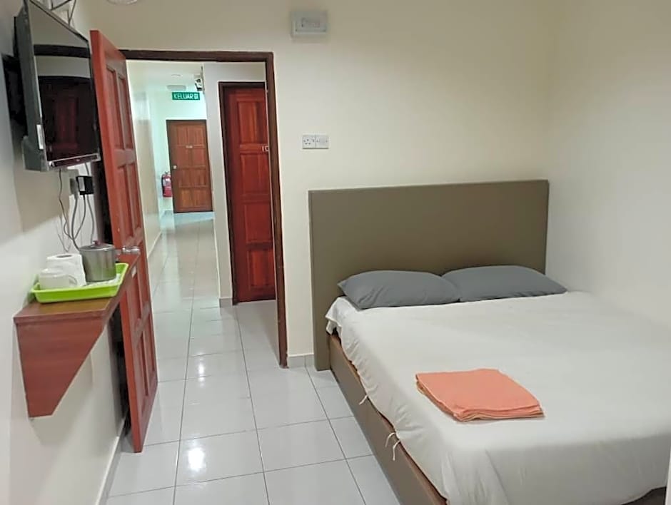 Photo 1 of 3 of Double Room