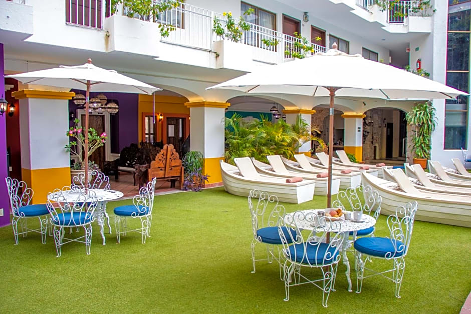 Los Arcos Suites