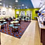 La Quinta Inn & Suites by Wyndham Floresville