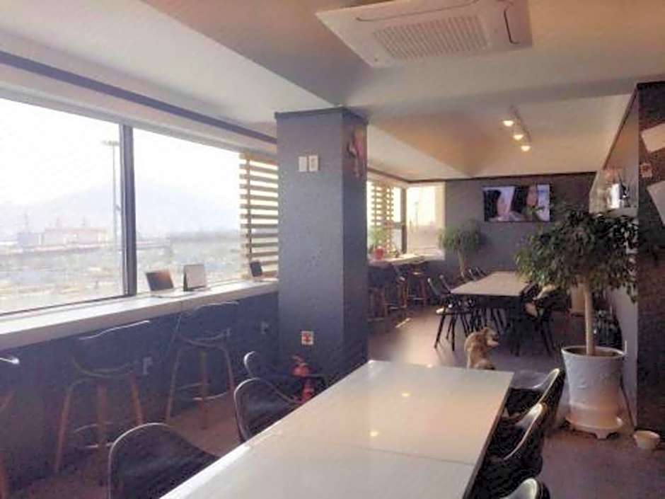 Mozzi Hostel