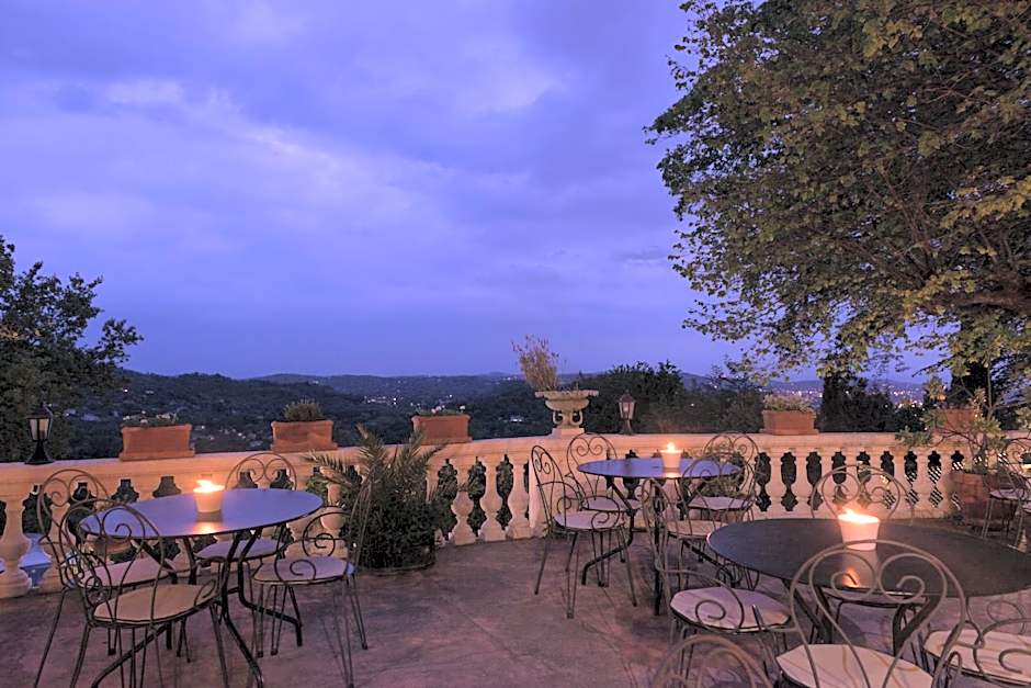 Logis Hotel La Bellaudiere