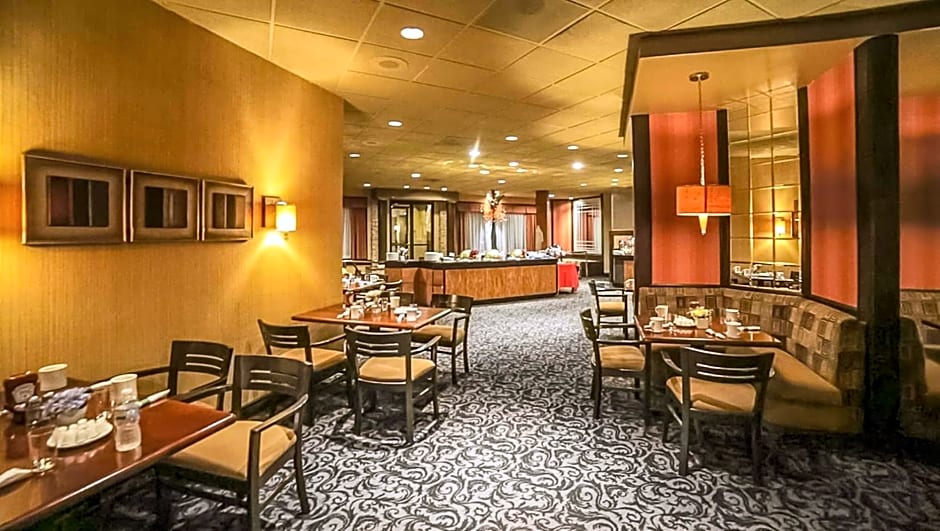 Magnuson Grand & Conference Center Somerset-Bridgewater