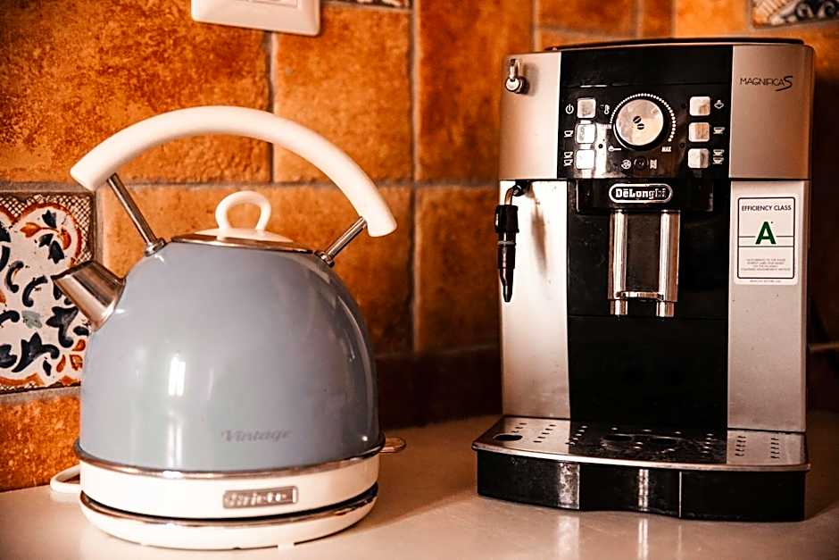 Bobo's House Calasetta