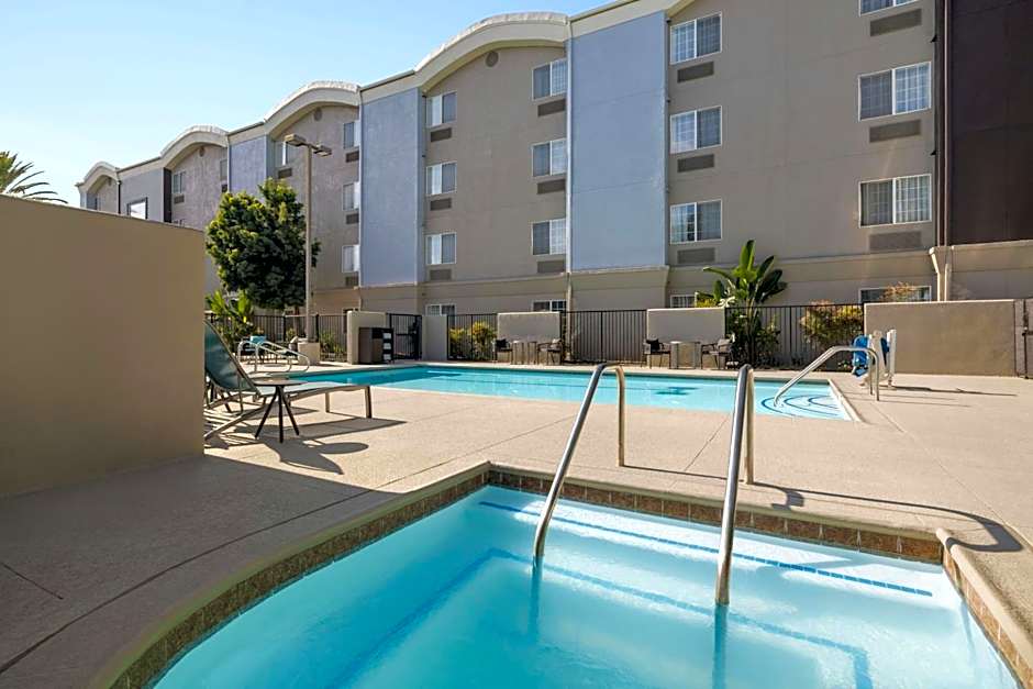 TownePlace Suites by Marriott Anaheim Maingate Near Angel Stadium