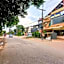 Lotus 1 Hotel