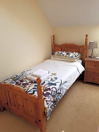 Single Room with Private Bathroom