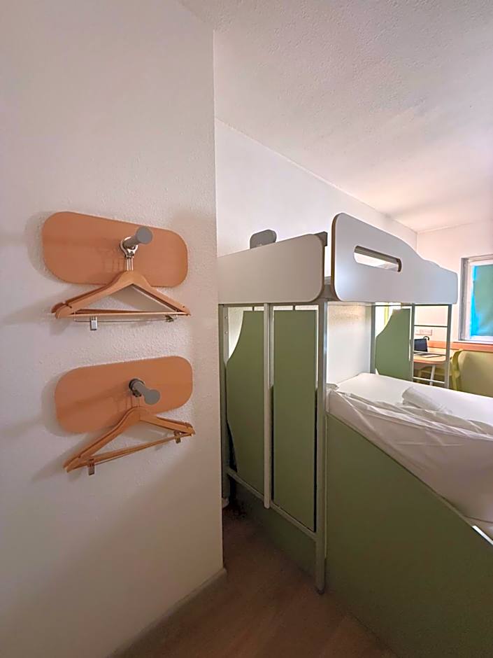 ibis budget Leeds Centre Crown Point Road