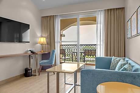 Fairfield Suite, Suite, 1 Queen, Balcony