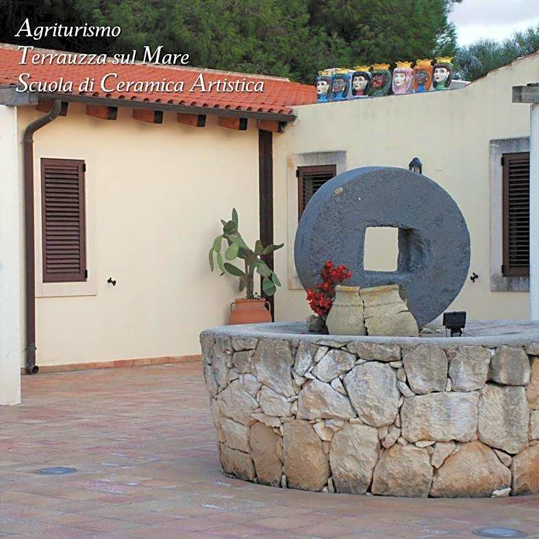 Terrauzza Sul Mare di Renata Emmolo