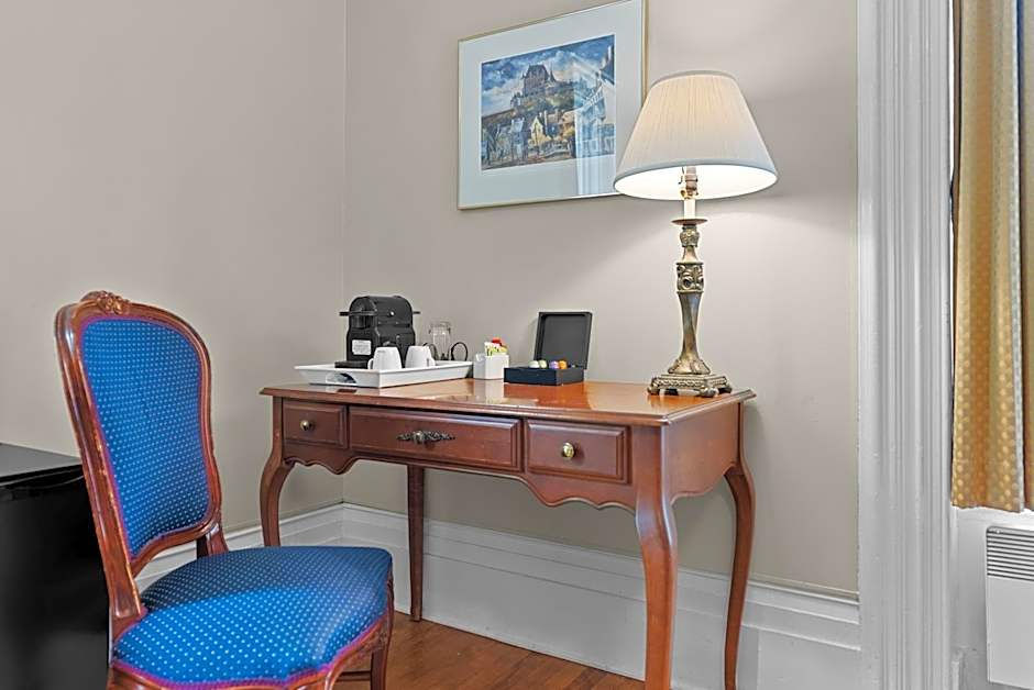 Manoir de la Tour - Par Aneyro