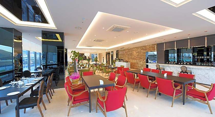 Geoje Artnouveau Suite Hotel