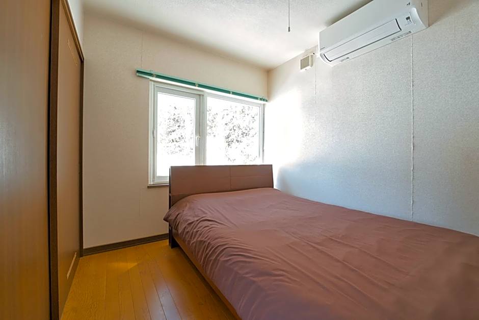 LAKE TOYA Great view log cabin