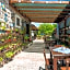Flores Hotel Alaçatı