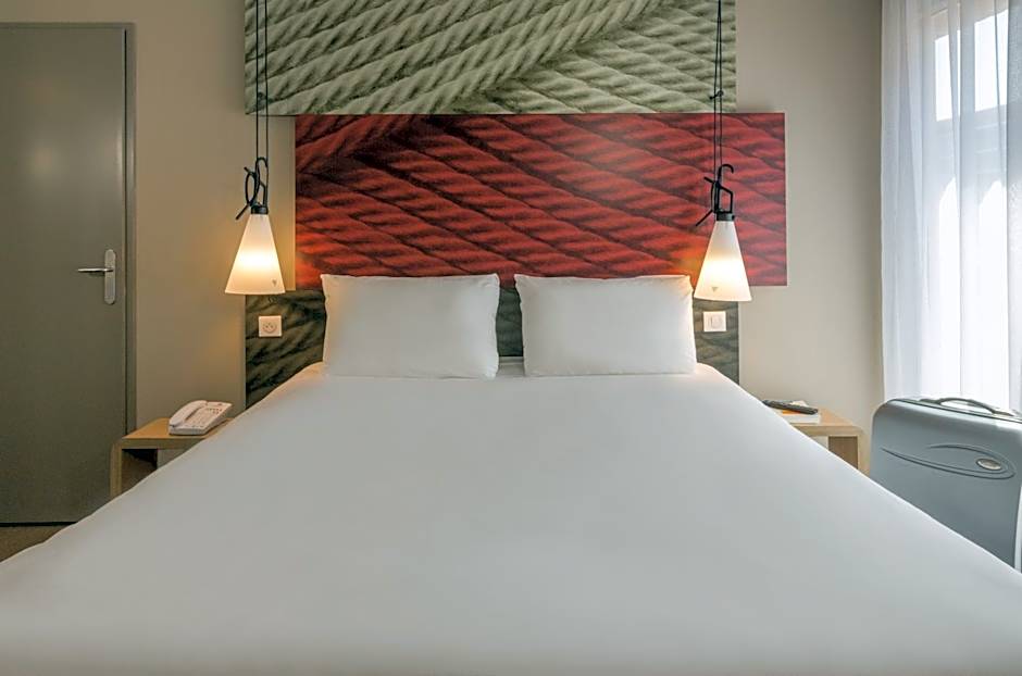 ibis Pontorson Baie Du Mont Saint Michel