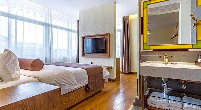 James Joyce Coffetel Qufu Tourist Center Gulou Street Sankong Scenic Spot