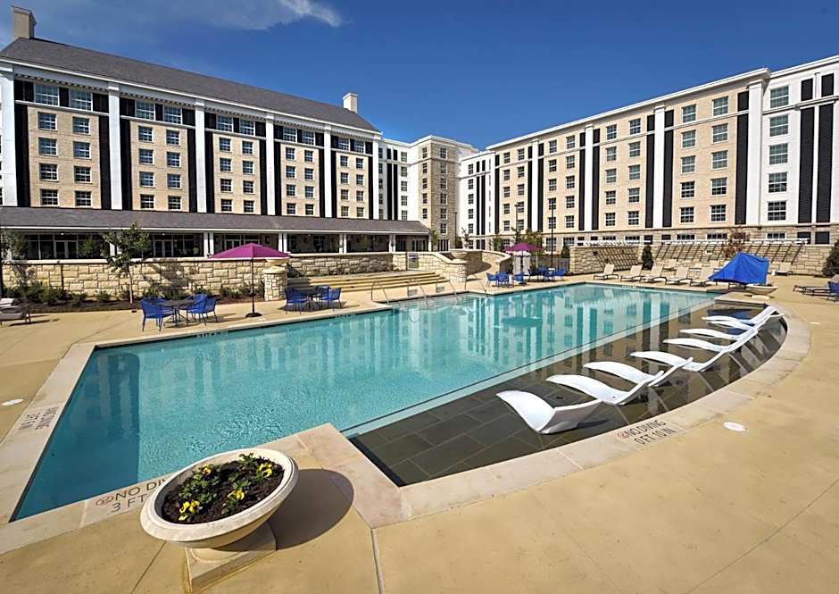 The Guest House at Graceland